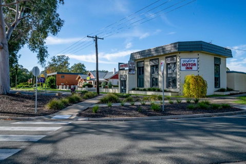 Ryley Motor Inn - Sydneys Hotel 2