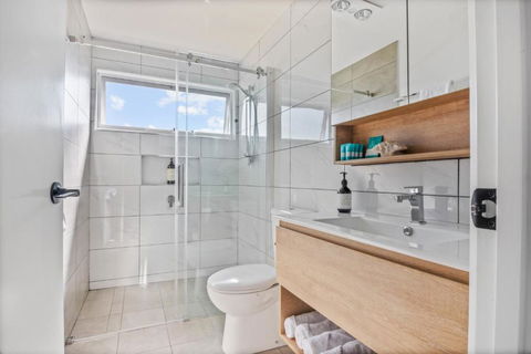 SALTAIR Beach House Right In Town - Sydneys Hotel 3
