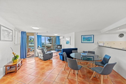 Sanctuary Beach Resort - Sydneys Hotel 2