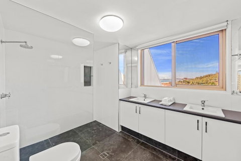 Sanctuary Beach Resort - Sydneys Hotel 1