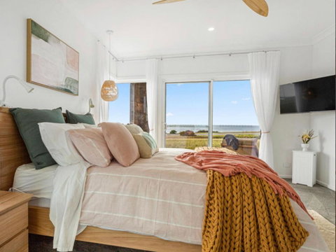 Sanctuary On Point - Sydneys Hotel 1