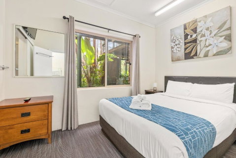 Sanctuary Resort Motor Inn - Sydneys Hotel 3
