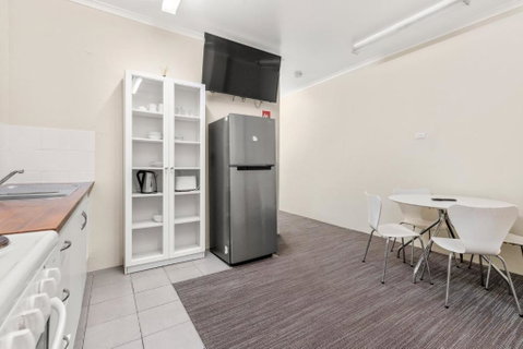 Sanctuary Resort Motor Inn - Sydneys Hotel 1