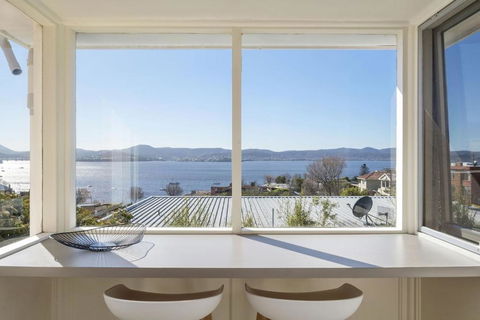 Sandcastle At Sandy Bay Perfect Location Views - Sydneys Hotel 1