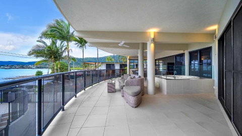 Sandcastle - Sydneys Hotel 2