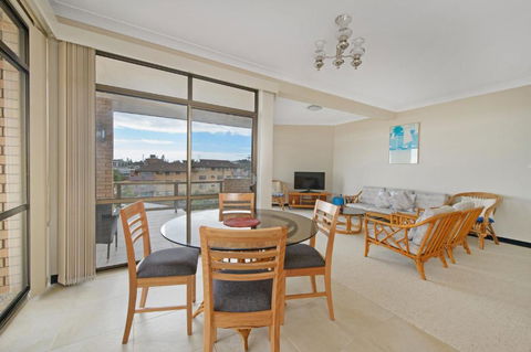 Sandpiper 9 25 Waugh Street - Sydneys Hotel 2