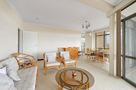 Sandpiper 9 25 Waugh Street - Sydneys Hotel 1