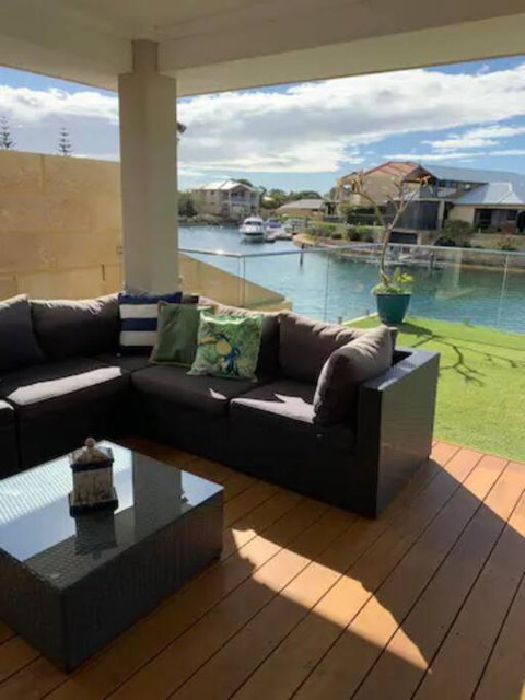 Sandpiper Island Tranquil Waterfront Views & Jetty - Sydneys Hotel 2