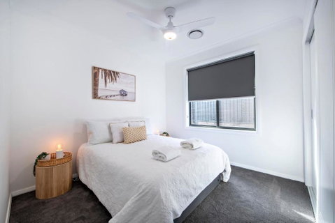 Sandstone - Family Entertainer, Refined Living - Sydneys Hotel 1