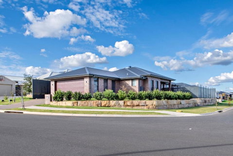 Sandstone - Family Entertainer, Refined Living - Sydneys Hotel 3
