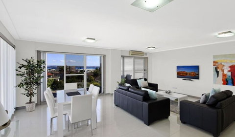 Sandy Cove Apartment The Entrance 45 - Sydneys Hotel 0