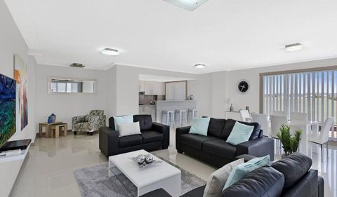 Sandy Cove Apartment The Entrance 45 - Sydneys Hotel 2