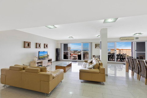 Sandy Cove Apartment The Entrance 48a - Sydneys Hotel 1