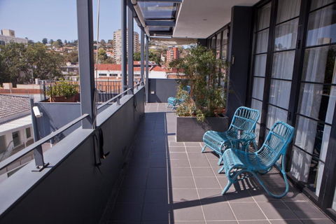 Savoy Double Bay Hotel - Sydneys Hotel 2