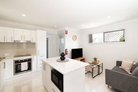 Smart Suites Self Check-in Apartments - S Freney - Sydneys Hotel 0