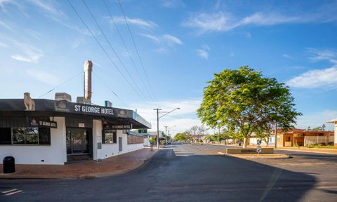 St George Hotel Motel - Sydneys Hotel 0