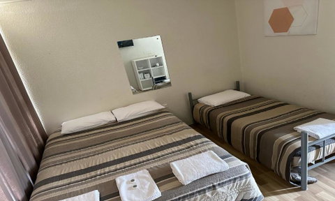 St George Hotel Motel - Sydneys Hotel 1