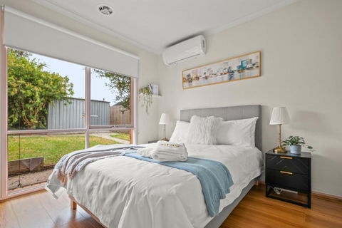 StayAU 3BRM Family Home Netflix Pet-Friendly - Sydneys Hotel 3