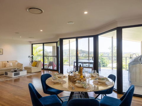 Stunning City View 5BR With Balcony Near Malls Uni And CBD - Sydneys Hotel 2