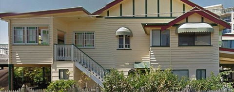 Beachside Queenslander - Sydneys Hotel 2