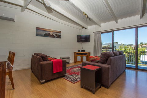Beachwalk Nine - Sydneys Hotel 2