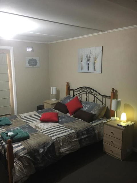 Beggs Farmstay B&B - Sydneys Hotel 3