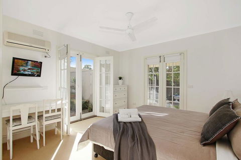 Bella House - Sydneys Hotel 2