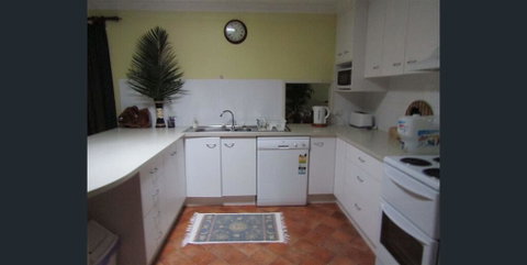 Bellara Holiday Home - Sydneys Hotel 3