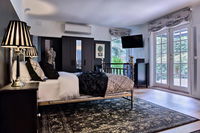 Book Sassafras Accommodation Vacations Sydneys Hotel Sydneys Hotel