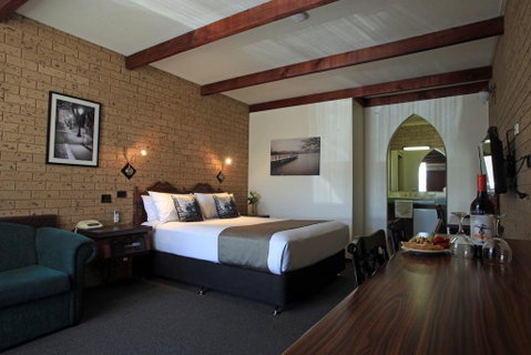 Belltower Motor Inn - Sydneys Hotel 0