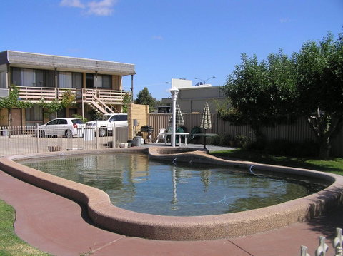 Belltower Motor Inn - Sydneys Hotel 3