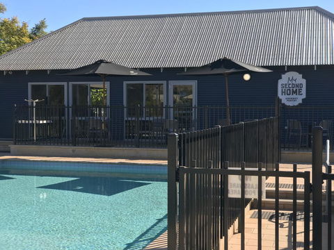 Best Western Plus The Ranges Karratha - Sydneys Hotel 2