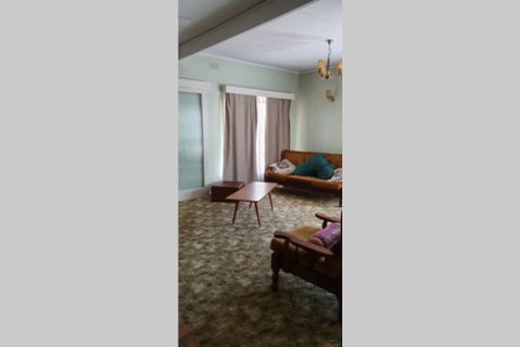 Betty's Place - Sydneys Hotel 2