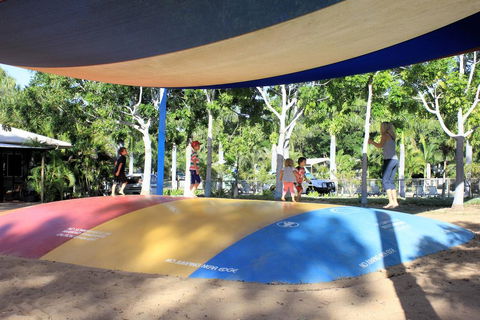 Big4 Aussie Outback Oasis Holiday Park - Sydneys Hotel 1