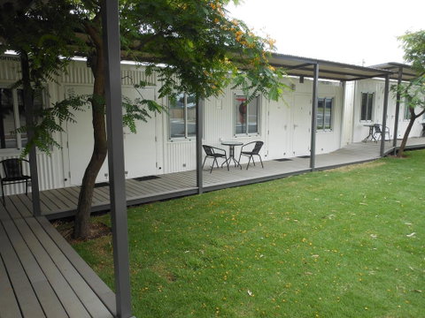 BIG4 Perth Midland Tourist Park - Sydneys Hotel 2