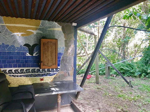 Birdhaven - Sydneys Hotel 2