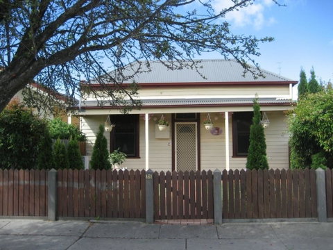 Bloomsbury Cottage - Sydneys Hotel 2