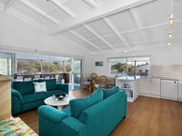 Book Wooli Accommodation Vacations Sydneys Hotel Sydneys Hotel