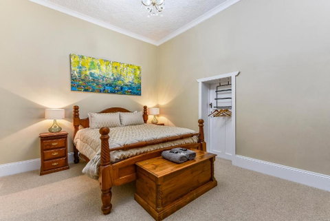 The Jazz B&B - Sydneys Hotel 1
