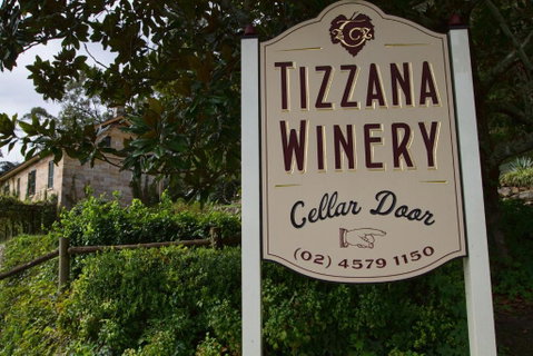 Tizzana Winery Bed And Breakfast - Sydneys Hotel 2