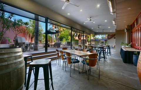 Westland Hotel Motel - Sydneys Hotel 3