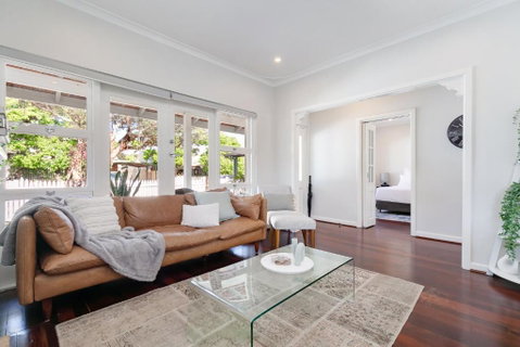 Guildford Cottage By Swan Bnb Management - Sydneys Hotel 1