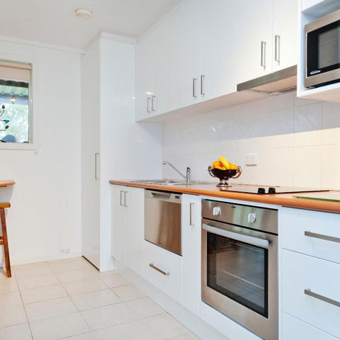 Yarra Ranges Country Apartment - Sydneys Hotel 3