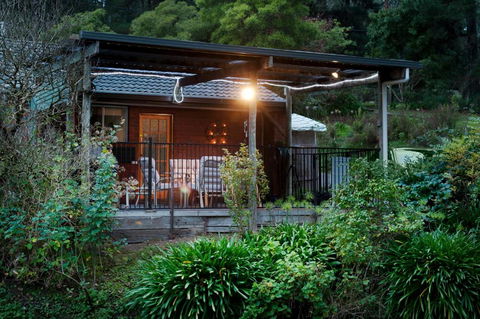 Yarra Ranges Country Apartment - Sydneys Hotel 1