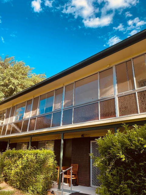 YnY Guest House - Sydneys Hotel 1