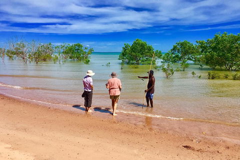 Gay-Wu Woman's 5 Day Yolngu Homeland Tour - Sydneys Hotel 5