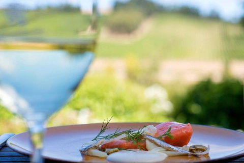 West Tamar Wine Tour - Sydneys Hotel 0