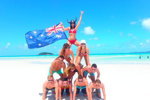 Sail, Snorkel, SUP & Kayak Charter Whitsundays - Sydneys Hotel 3