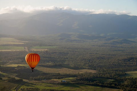 Hot Air Ballooning Tour From Cairns - Sydneys Hotel 0
