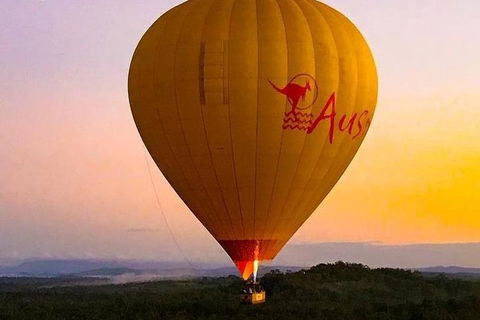 Hot Air Ballooning Tour From Cairns - Sydneys Hotel 4